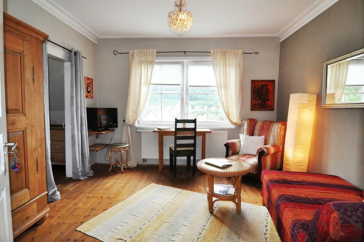 Villa Lamba Gastezimmer Лорх Екстериор снимка