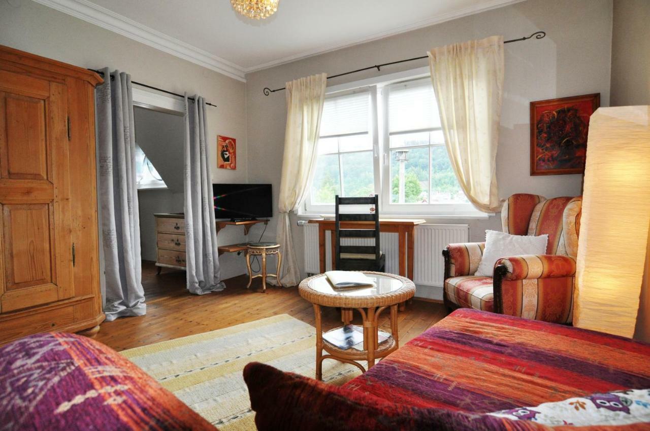 Villa Lamba Gastezimmer Лорх Екстериор снимка