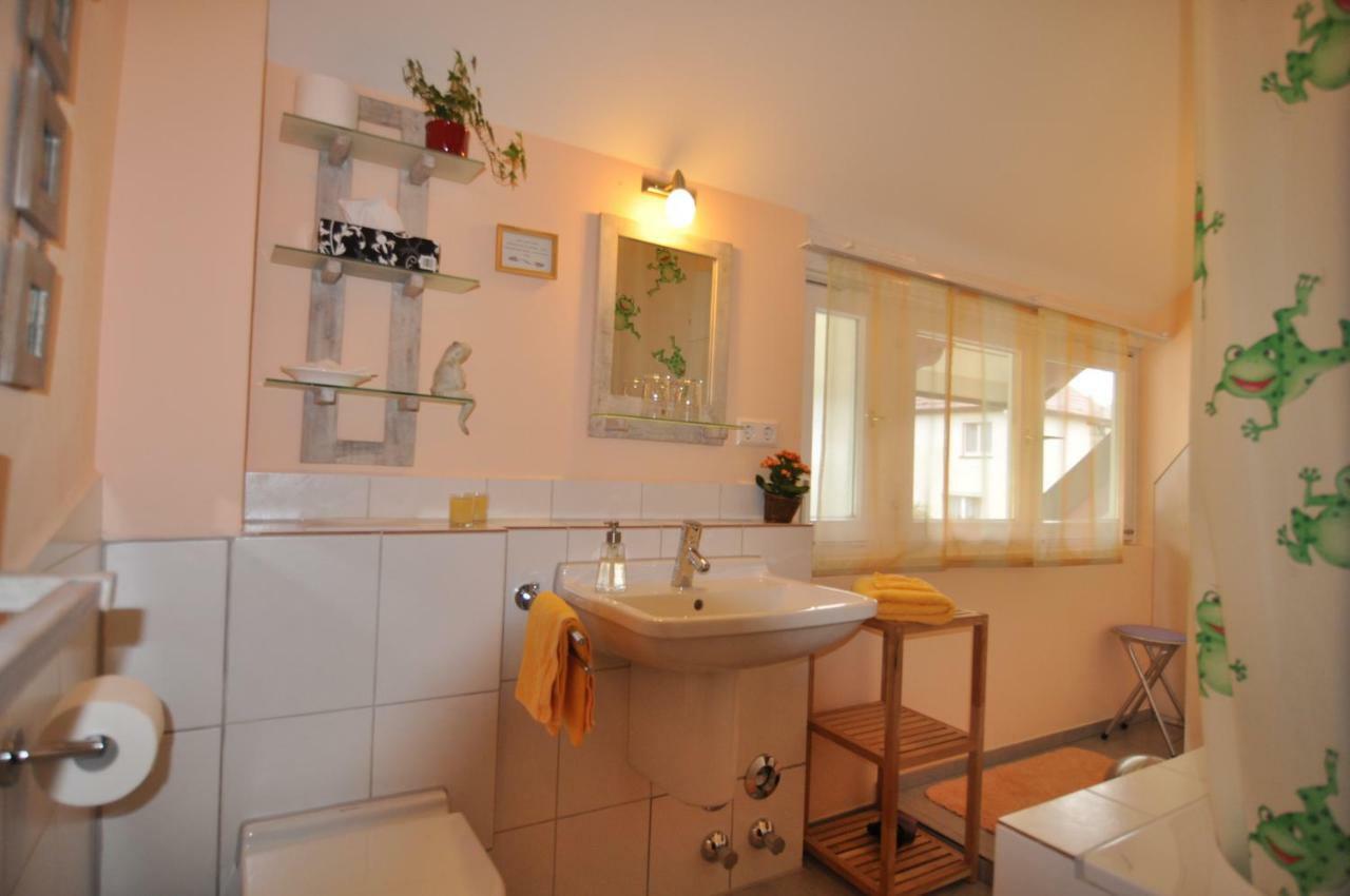 Villa Lamba Gastezimmer Лорх Екстериор снимка